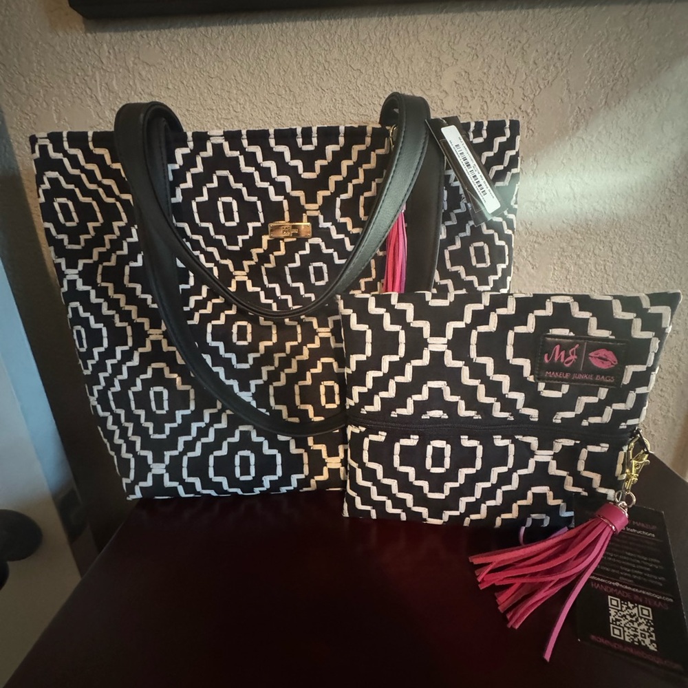 NWT Makeup Junkie Black and White Geometric small layflat bag